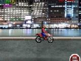 玩 Spiderman biker