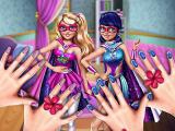 玩 Superhero princesses nails salon