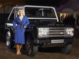 玩 Land rover defender svx slide now